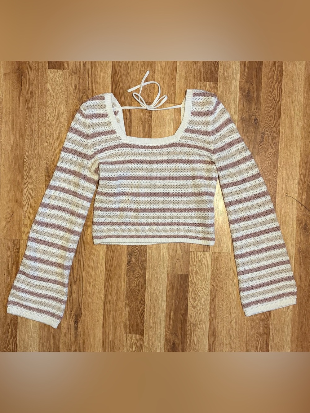 Hollister Striped Scoop Neck Crop Top in Cream & Mauve